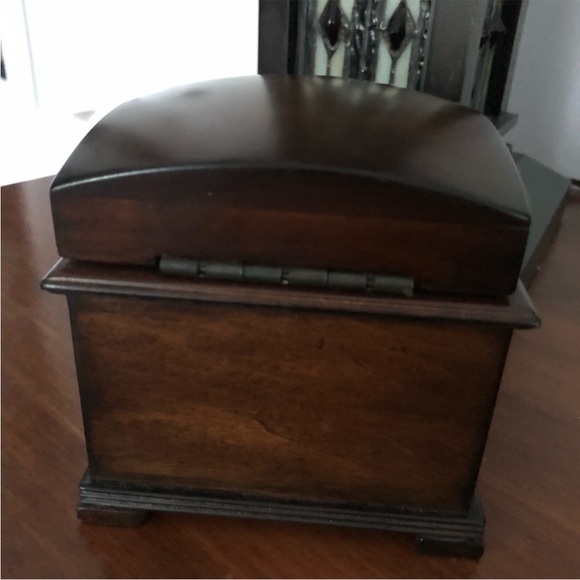 Bombay Music/Ring Box - Picture 3 of 6